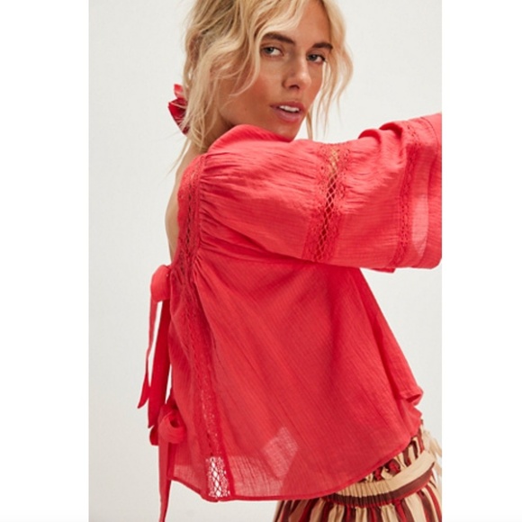 Free People Tops - Free People Can’t Help Lovin’ You Top in Poppy Red